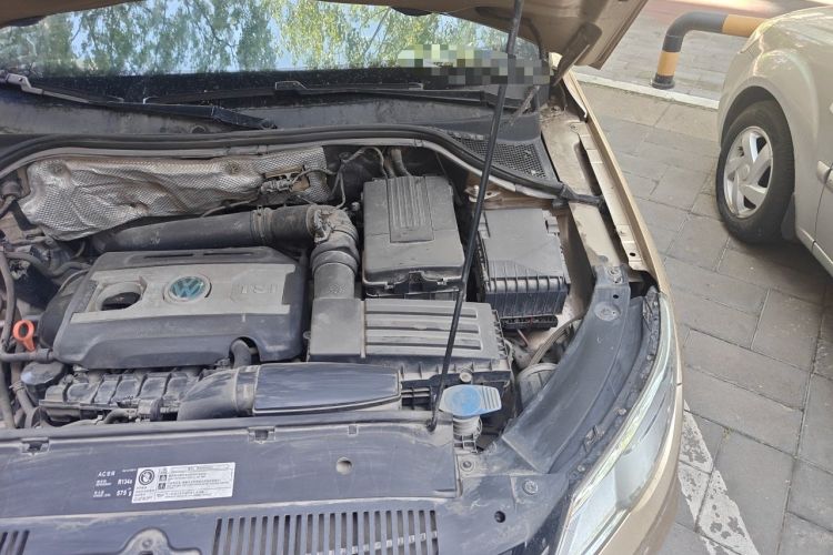 Used Volkswagen Tiguan 2012 1.8TSI Automatic All-Wheel Drive Elite Edition Engine Bay Left