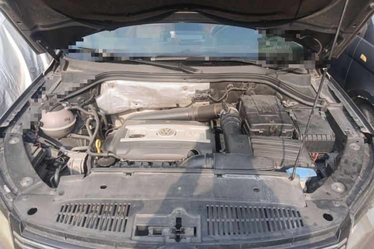 Used Volkswagen Tiguan 2012 2.0 TSI Comfort Edition Engine Bay