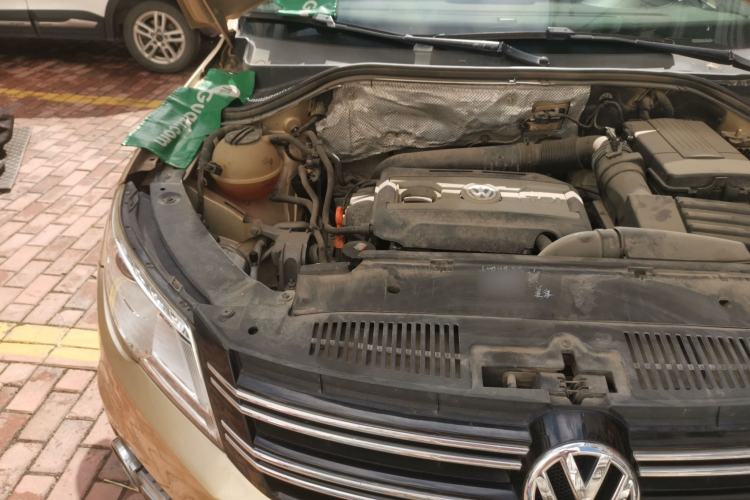 Used Volkswagen Tiguan 2012 1.8TSI Automatic Two-Wheel Drive Elite Edition Engine Bay Right