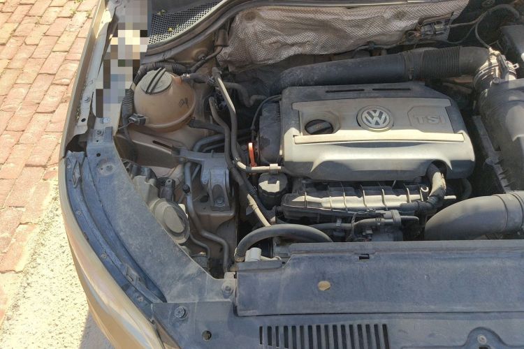 Used Volkswagen Tiguan 2012 2.0 TSI Automatic All-Wheel Drive Flagship Edition Engine Bay Right