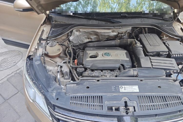 Used Volkswagen Tiguan 2012 1.8TSI Automatic All-Wheel Drive Elite Edition Engine Bay Right