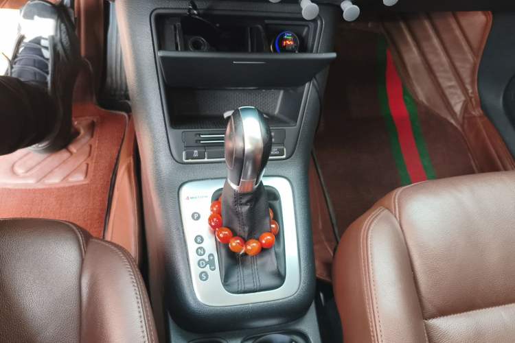 Used Volkswagen Tiguan 2012 2.0 TSI Comfort Edition Gear Lever