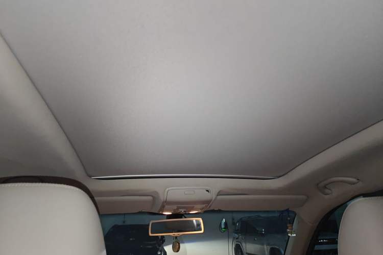 Used Volkswagen Tiguan 2012 2.0 TSI Automatic All-Wheel Drive Flagship Edition Headliner
