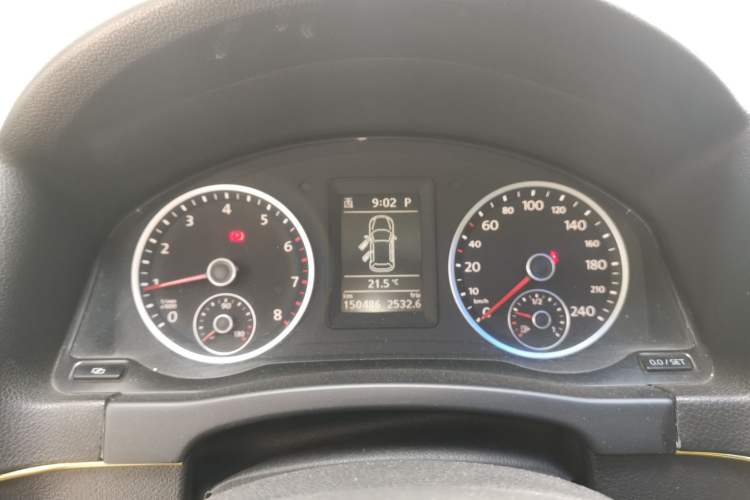 Used Volkswagen Tiguan 2012 1.8TSI Automatic Two-Wheel Drive Elite Edition Instrument Cluster