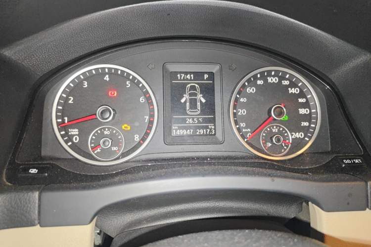 Used Volkswagen Tiguan 2012 2.0 TSI Automatic All-Wheel Drive Flagship Edition Instrument Cluster