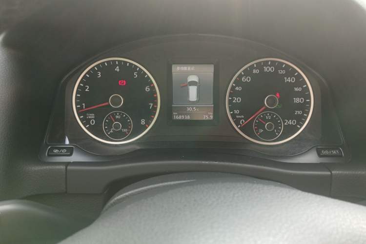 Used Volkswagen Tiguan 2012 2.0 TSI Comfort Edition Instrument Cluster