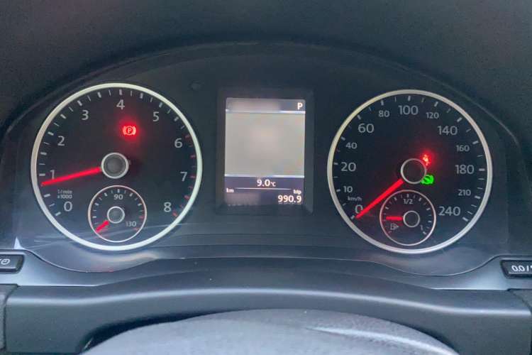Used Volkswagen Tiguan 2012 2.0 TSI Comfort Edition Interior 1