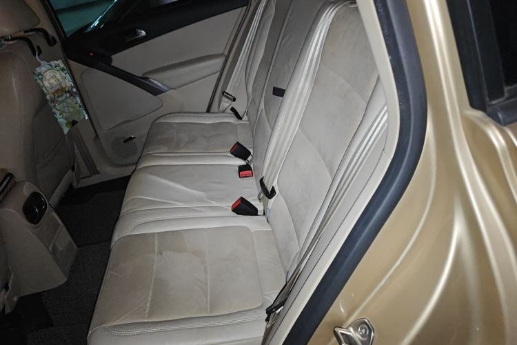 Used Volkswagen Tiguan 2012 2.0 TSI Automatic All-Wheel Drive Flagship Edition Left Rear Seat