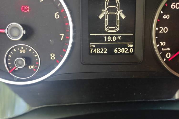 Used Volkswagen Tiguan 2012 1.8TSI Automatic All-Wheel Drive Elite Edition Odometer Close Up