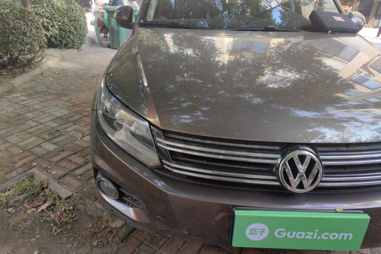 Used Volkswagen Tiguan 2012 2.0 TSI Comfort Edition Right Front Headlight