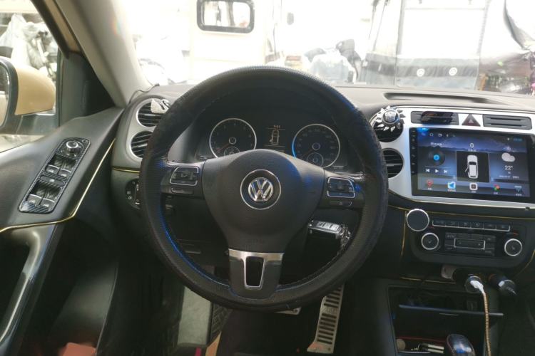 Used Volkswagen Tiguan 2012 1.8TSI Automatic Two-Wheel Drive Elite Edition Steering Wheel