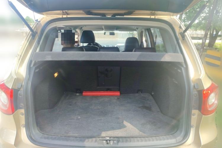 Used Volkswagen Tiguan 2012 1.8TSI Automatic Two-Wheel Drive Trend Edition Trunk