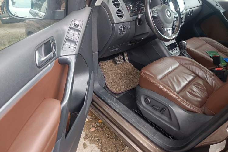 Used Volkswagen Tiguan 2012 2.0 TSI Comfort Edition Driver Seat