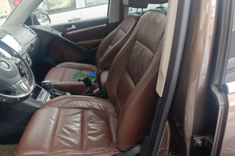 Used Volkswagen Tiguan 2012 2.0 TSI Comfort Edition Left Front Seat