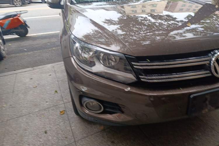 Used Volkswagen Tiguan 2012 2.0 TSI Comfort Edition Right Front Headlight