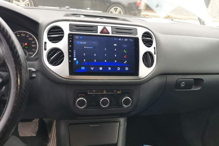 Used Volkswagen Tiguan 2012 1.8TSI Automatic Two-Wheel Drive Urban Edition Audio And AC Panel