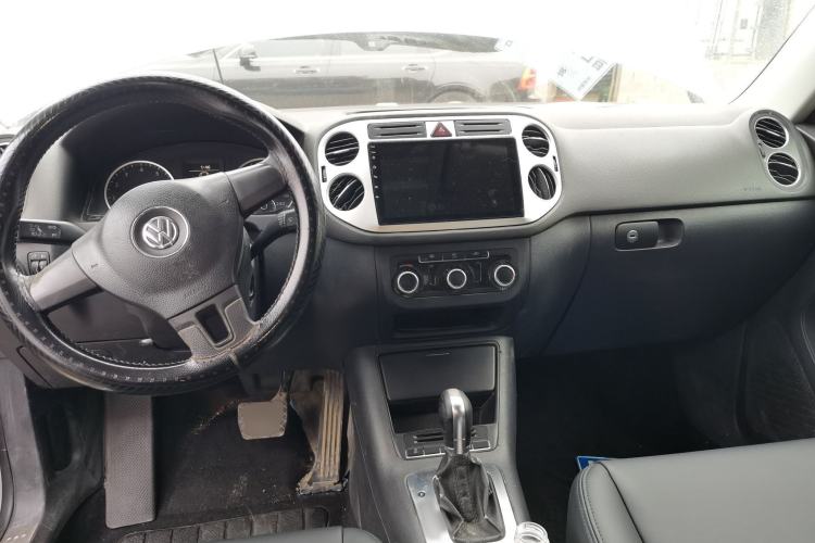 Used Volkswagen Tiguan 2012 1.8TSI Automatic Two-Wheel Drive Urban Edition Center Console