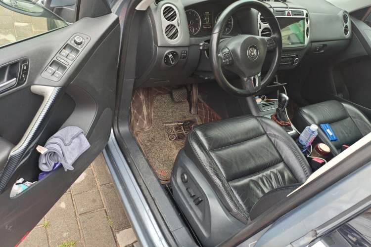 Used Volkswagen Tiguan 2012 1.8TSI Automatic All-Wheel Drive Elite Edition Driver Seat