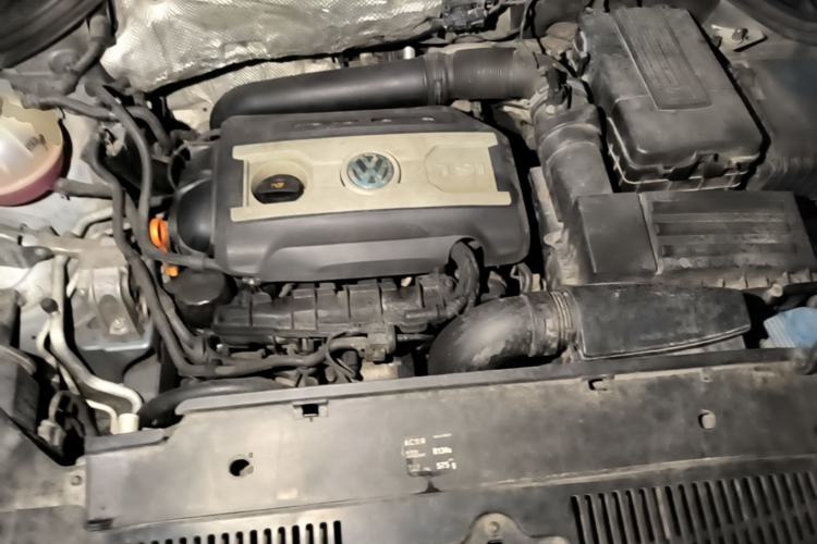 Used Volkswagen Tiguan 2012 1.8TSI Automatic All-Wheel Drive Elite Edition Engine Bay