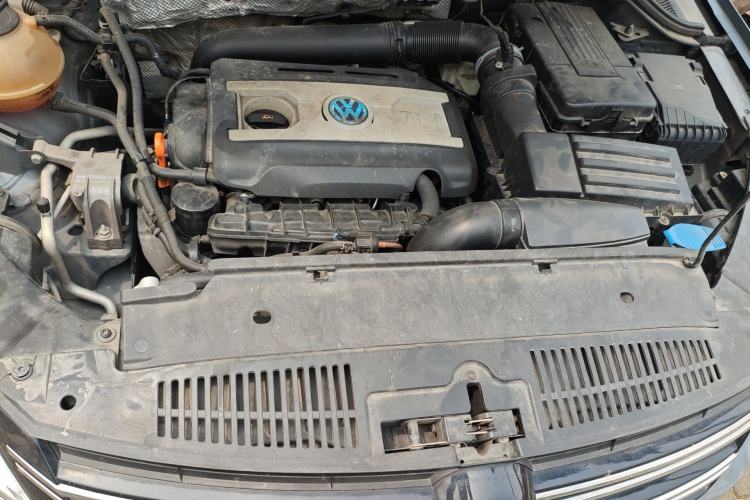 Used Volkswagen Tiguan 2012 1.8TSI Automatic All-Wheel Drive Elite Edition Engine Bay