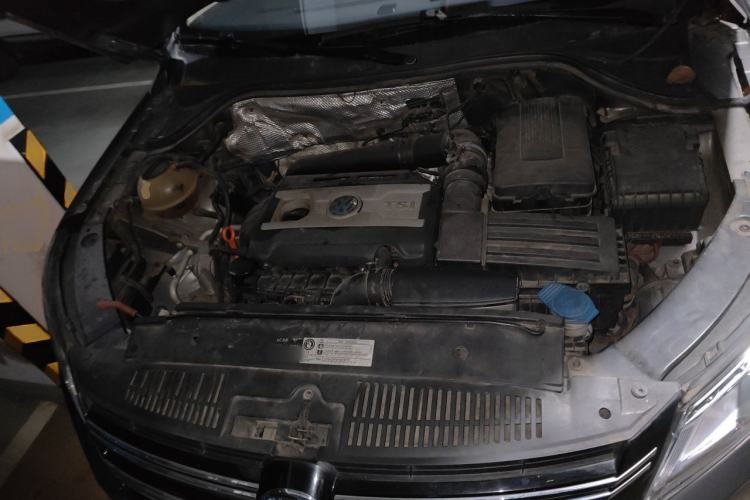 Used Volkswagen Tiguan 2012 1.8TSI Automatic All-Wheel Drive Elite Edition Engine Bay