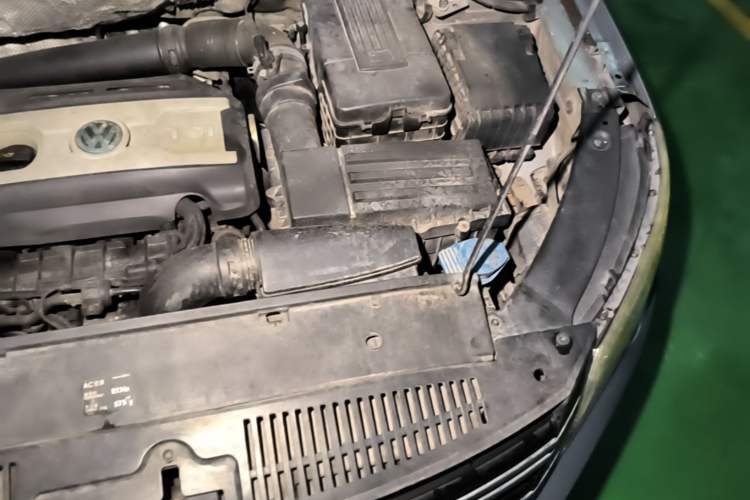 Used Volkswagen Tiguan 2012 1.8TSI Automatic All-Wheel Drive Elite Edition Engine Bay Left
