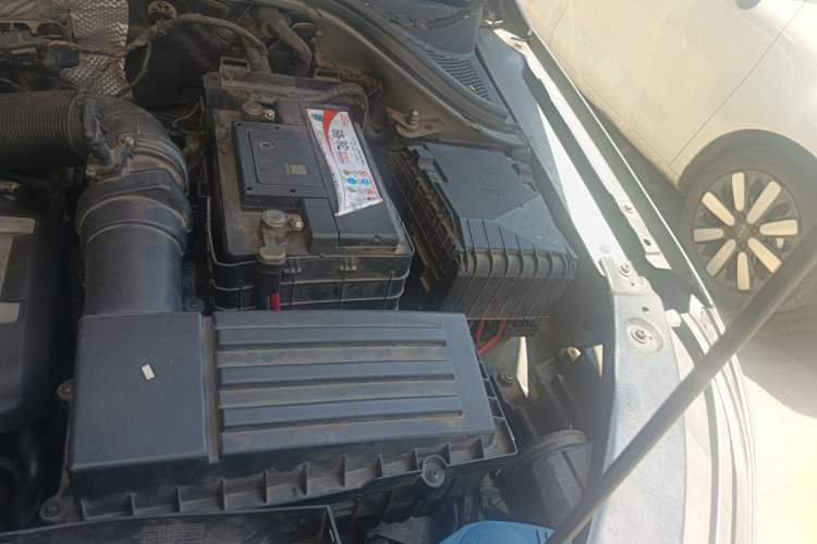 Used Volkswagen Tiguan 2012 1.8TSI Automatic Two-Wheel Drive Urban Edition Engine Bay Left