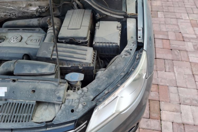 Used Volkswagen Tiguan 2012 1.8TSI Automatic Two-Wheel Drive Elite Edition Engine Bay Left