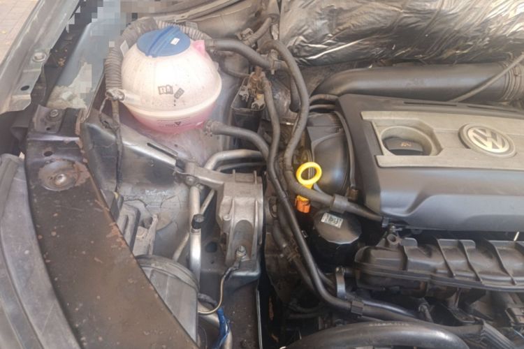 Used Volkswagen Tiguan 2012 1.8TSI Automatic Two-Wheel Drive Urban Edition Engine Bay Right