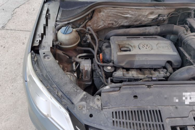 Used Volkswagen Tiguan 2012 1.8TSI Automatic Two-Wheel Drive Elite Edition Engine Bay Right