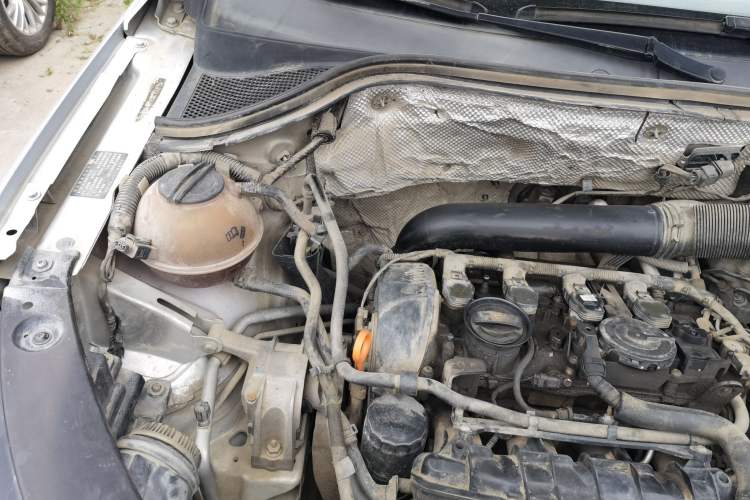 Used Volkswagen Tiguan 2012 1.8TSI Automatic Two-Wheel Drive Urban Edition Engine Bay Right