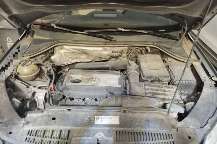 Used Volkswagen Tiguan 2012 1.8TSI Automatic Two-Wheel Drive Trend Edition Engine Bay