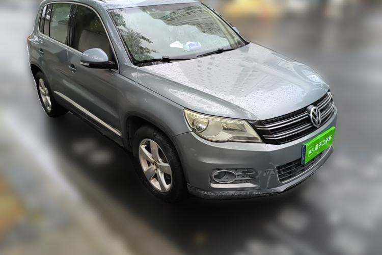 Used Volkswagen Tiguan 2012 1.8TSI Automatic All-Wheel Drive Elite Edition Front Right 45 Deg