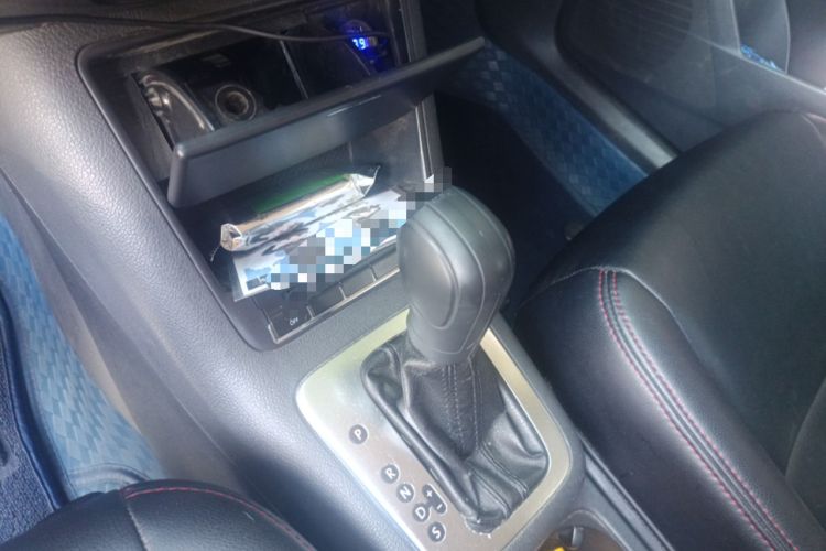 Used Volkswagen Tiguan 2012 1.8TSI Automatic Two-Wheel Drive Urban Edition Gear Lever