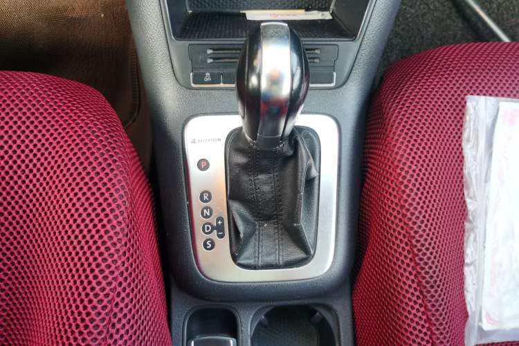 Used Volkswagen Tiguan 2012 1.8TSI Automatic Two-Wheel Drive Elite Edition Gear Lever