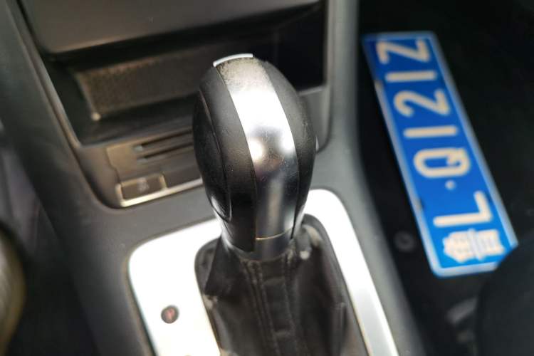 Used Volkswagen Tiguan 2012 1.8TSI Automatic Two-Wheel Drive Urban Edition Gear Lever