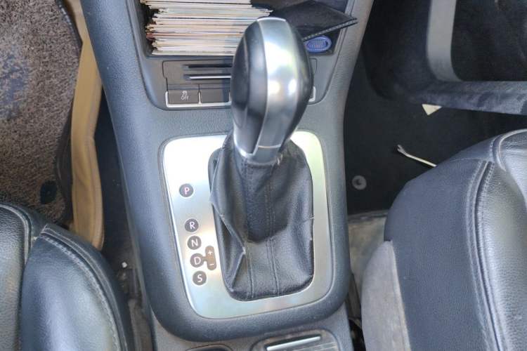 Used Volkswagen Tiguan 2012 1.8TSI Automatic Two-Wheel Drive Elite Edition Gear Lever