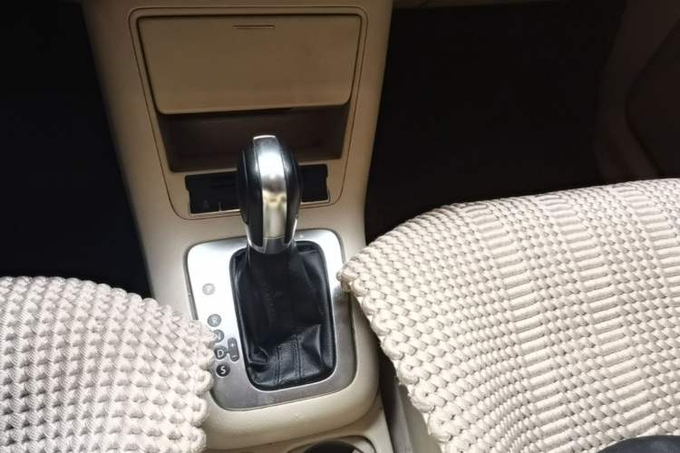 Used Volkswagen Tiguan 2012 1.8TSI Automatic Two-Wheel Drive Trend Edition Gear Lever