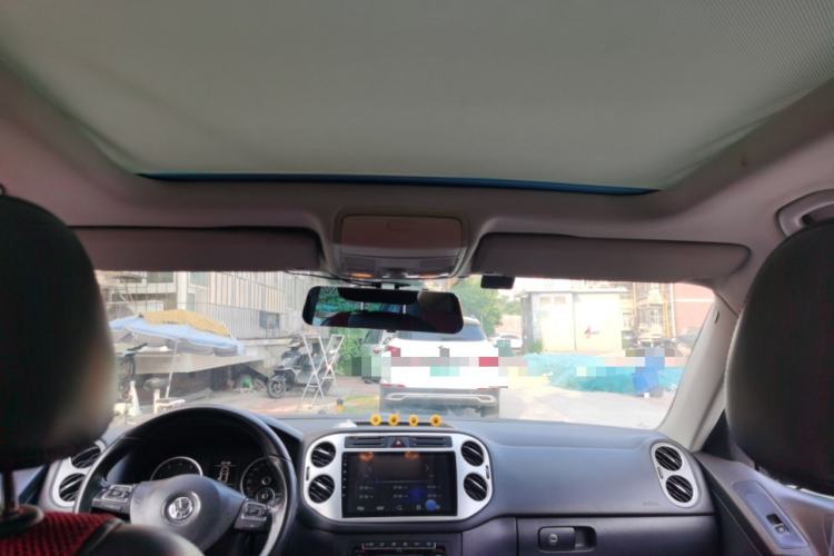 Used Volkswagen Tiguan 2012 1.8TSI Automatic Two-Wheel Drive Elite Edition Headliner