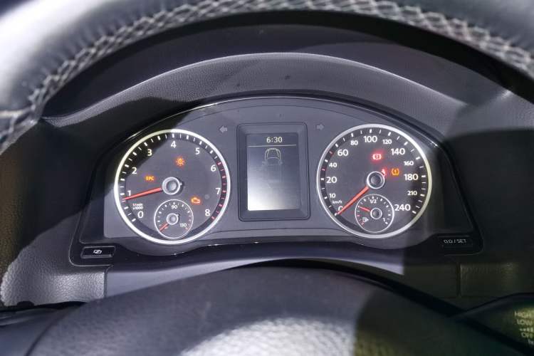 Used Volkswagen Tiguan 2012 1.8TSI Manual Two-Wheel Drive Enjoyment Edition Instrument Cluster