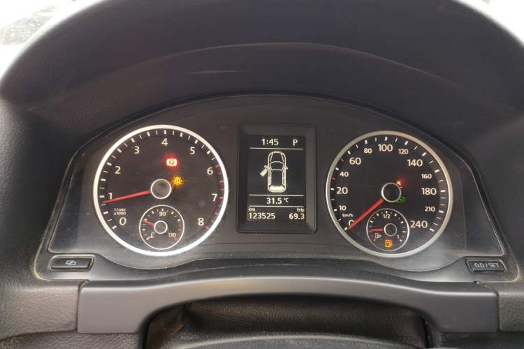 Used Volkswagen Tiguan 2012 1.8TSI Automatic Two-Wheel Drive Urban Edition Instrument Cluster