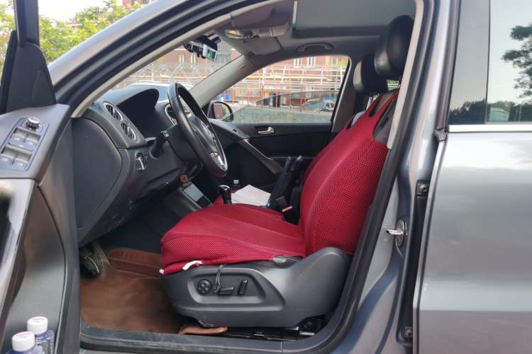 Used Volkswagen Tiguan 2012 1.8TSI Automatic Two-Wheel Drive Elite Edition Left Front Seat