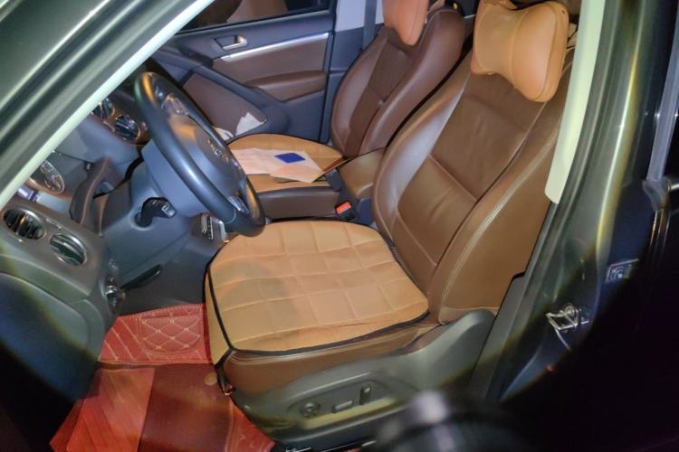 Used Volkswagen Tiguan 2012 2.0 TSI Automatic All-Wheel Drive Elite Edition Left Front Seat