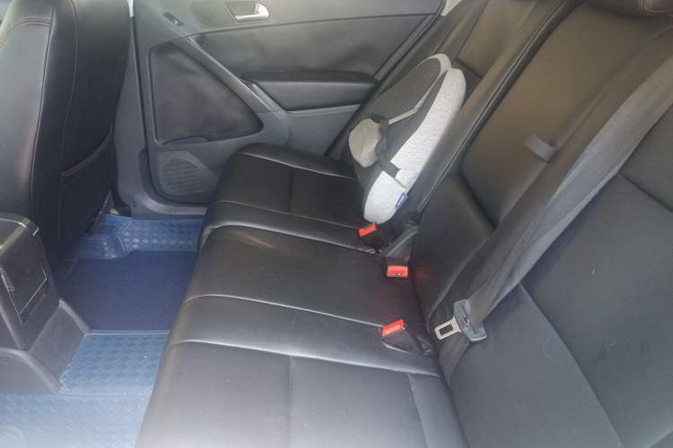Used Volkswagen Tiguan 2012 1.8TSI Automatic Two-Wheel Drive Urban Edition Left Rear Seat