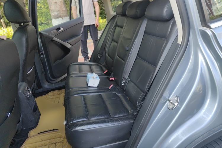 Used Volkswagen Tiguan 2012 1.8TSI Automatic Two-Wheel Drive Elite Edition Left Rear Seat