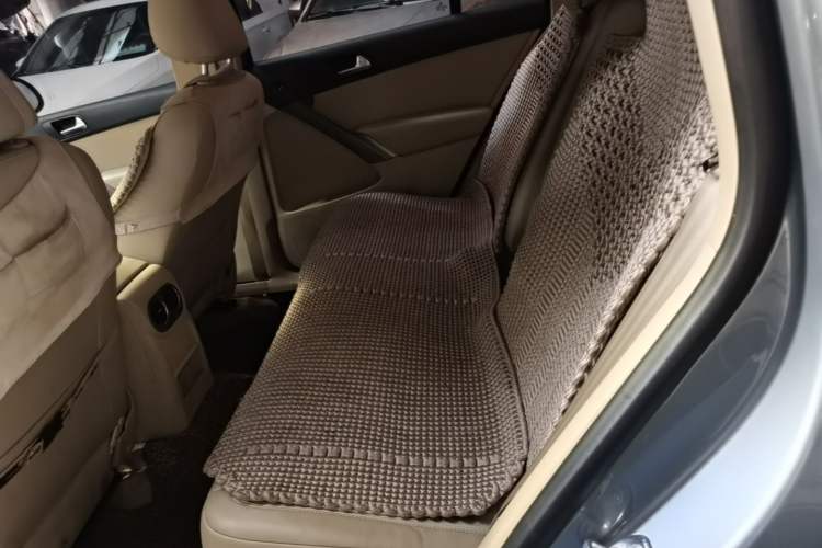 Used Volkswagen Tiguan 2012 1.8TSI Automatic Two-Wheel Drive Trend Edition Left Rear Seat