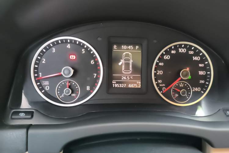 Used Volkswagen Tiguan 2012 1.8TSI Automatic All-Wheel Drive Elite Edition Odometer Close Up