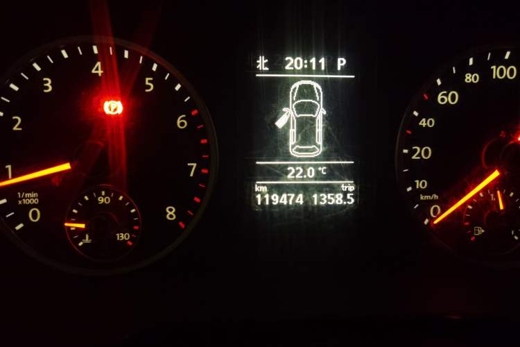 Used Volkswagen Tiguan 2012 1.8TSI Automatic All-Wheel Drive Elite Edition Odometer Close Up