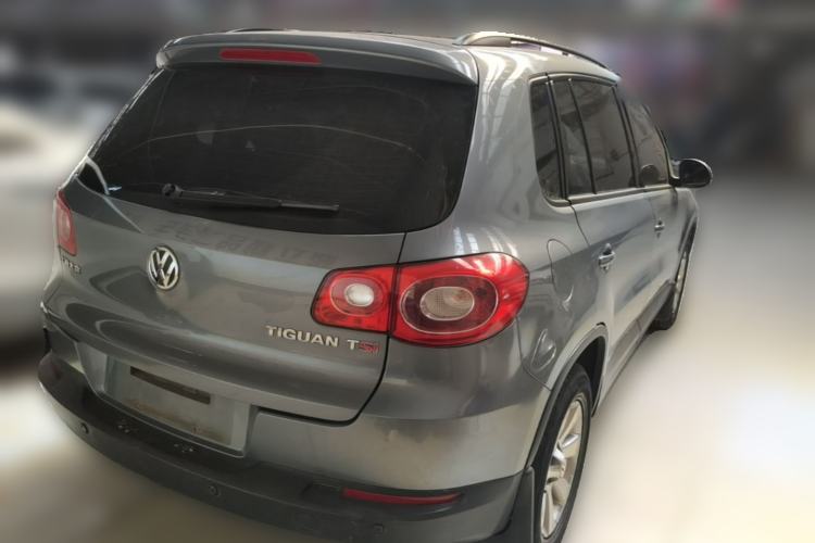 Used Volkswagen Tiguan 2012 1.8TSI Automatic Two-Wheel Drive Trend Edition Rear Right 45 Deg