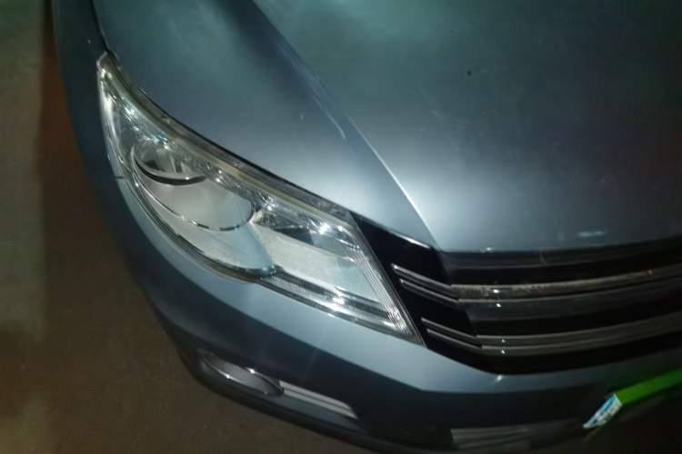Used Volkswagen Tiguan 2012 1.8TSI Automatic All-Wheel Drive Elite Edition Right Front Headlight